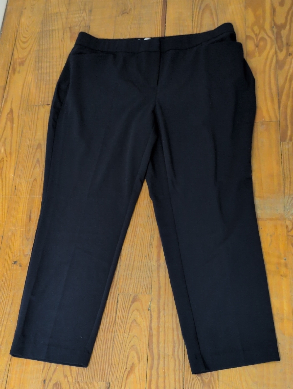 Lark & Ro Black Women's Straight-Leg Trousers
